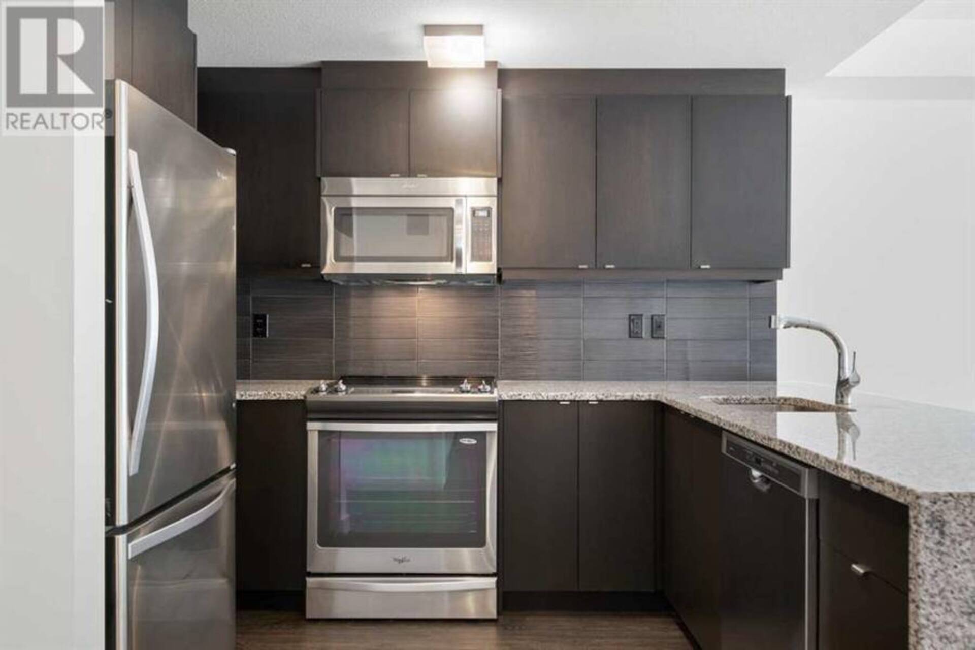 102, 45 Aspenmont Heights SW Calgary