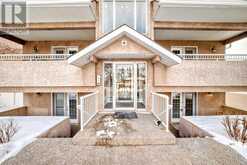 101, 335 30 Avenue NE Calgary