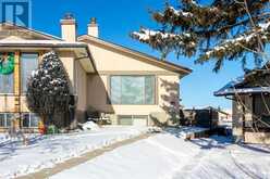 46 Berkley Close NW Calgary