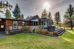 100 Saddle Road Bragg Creek