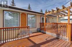 636 Acadia Drive SE Calgary