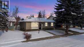 8 Oakvale Place SW Calgary