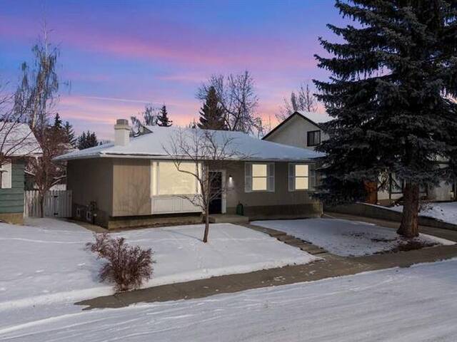 8 Oakvale Place SW Calgary Alberta