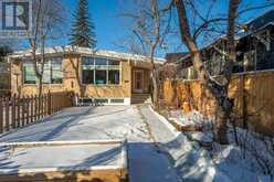 3216A Parkdale Boulevard NW Calgary