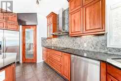 320 Everglade Circle SW Calgary