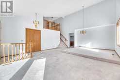 206 Woodbriar Circle SW Calgary