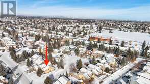 206 Woodbriar Circle SW Calgary