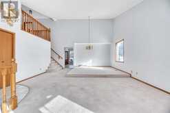 206 Woodbriar Circle SW Calgary