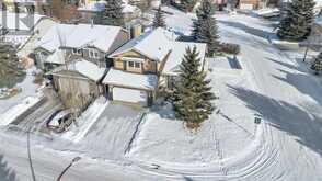 206 Woodbriar Circle SW Calgary