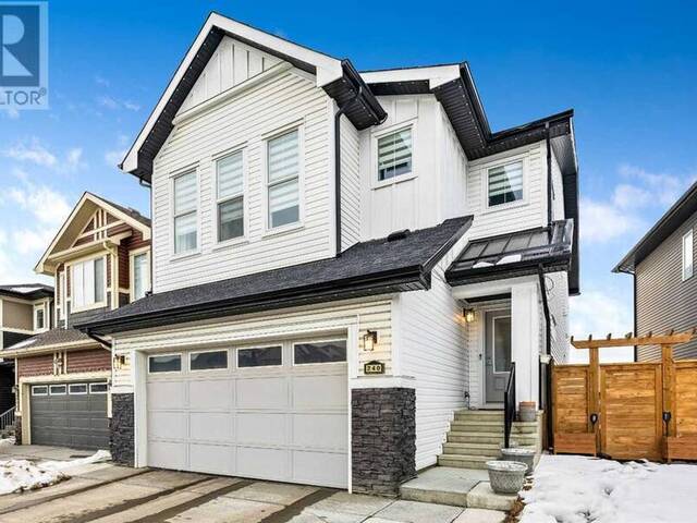 240 Lucas Crescent NW Calgary