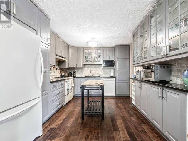 10, 310 Brookmere Road SW Calgary