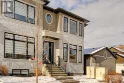 2113 17 Street NW Calgary