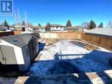 806 9 Avenue SE High River