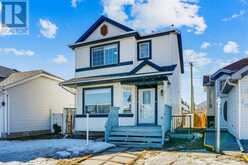 210 Saratoga Close NE Calgary