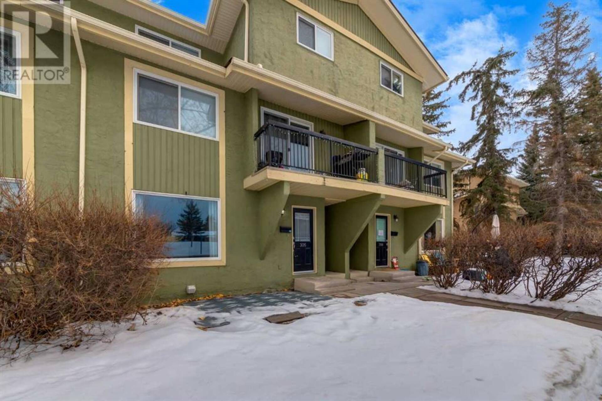 305, 2200 Woodview Drive SW Calgary