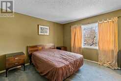 524 Queenston Gardens SE Calgary