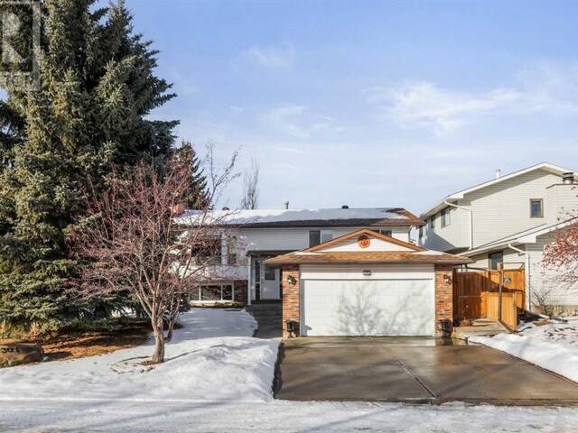 307 Woodside Bay SW Calgary Alberta