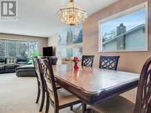 618 Oakhill Place SW Calgary