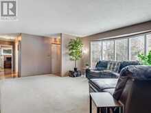 618 Oakhill Place SW Calgary