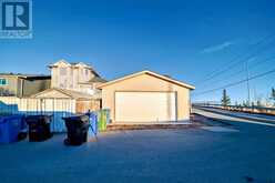 186 Martinglen Way NE Calgary