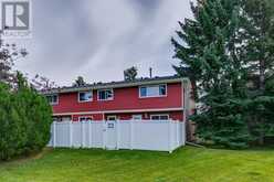 535 Queenston Gardens SE Calgary