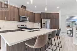 305 Calhoun Common NE Calgary