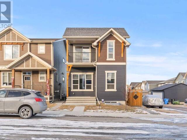 305 Calhoun Common NE Calgary