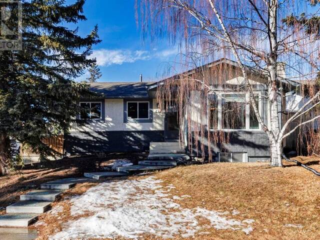 272 Cedarwood Road SW Calgary