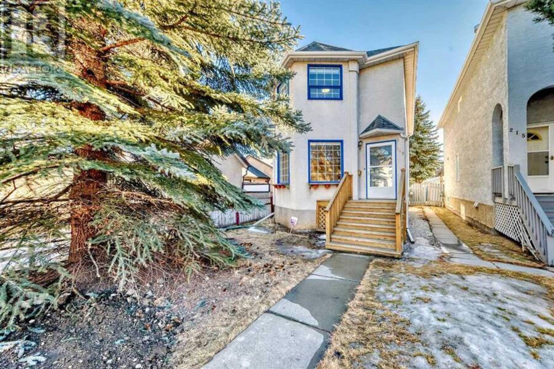 213 28 Avenue NW Calgary