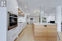 903, 200 La Caille Place SW Calgary