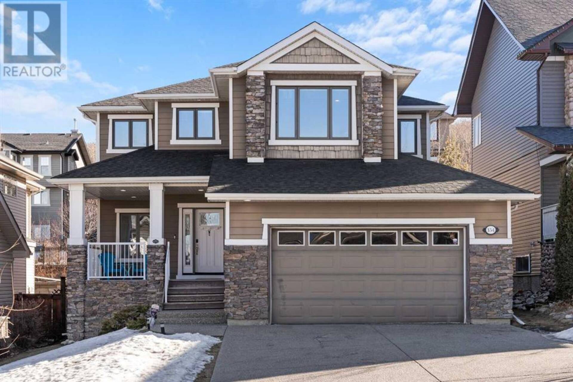 154 Crestridge Way SW Calgary