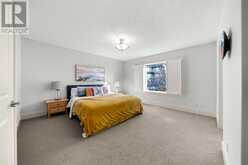 154 Crestridge Way SW Calgary