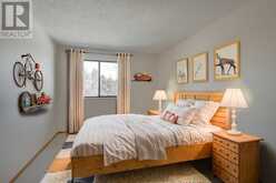 56, 2300 Oakmoor Drive SW Calgary