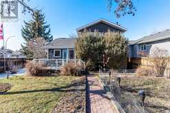 604 Meadowbrook Bay SE Airdrie