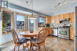 604 Meadowbrook Bay SE Airdrie