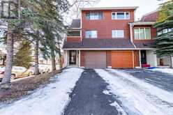 179 Woodvale Bay SW Calgary