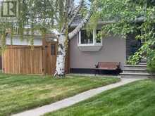 152 Hendon Drive NW Calgary