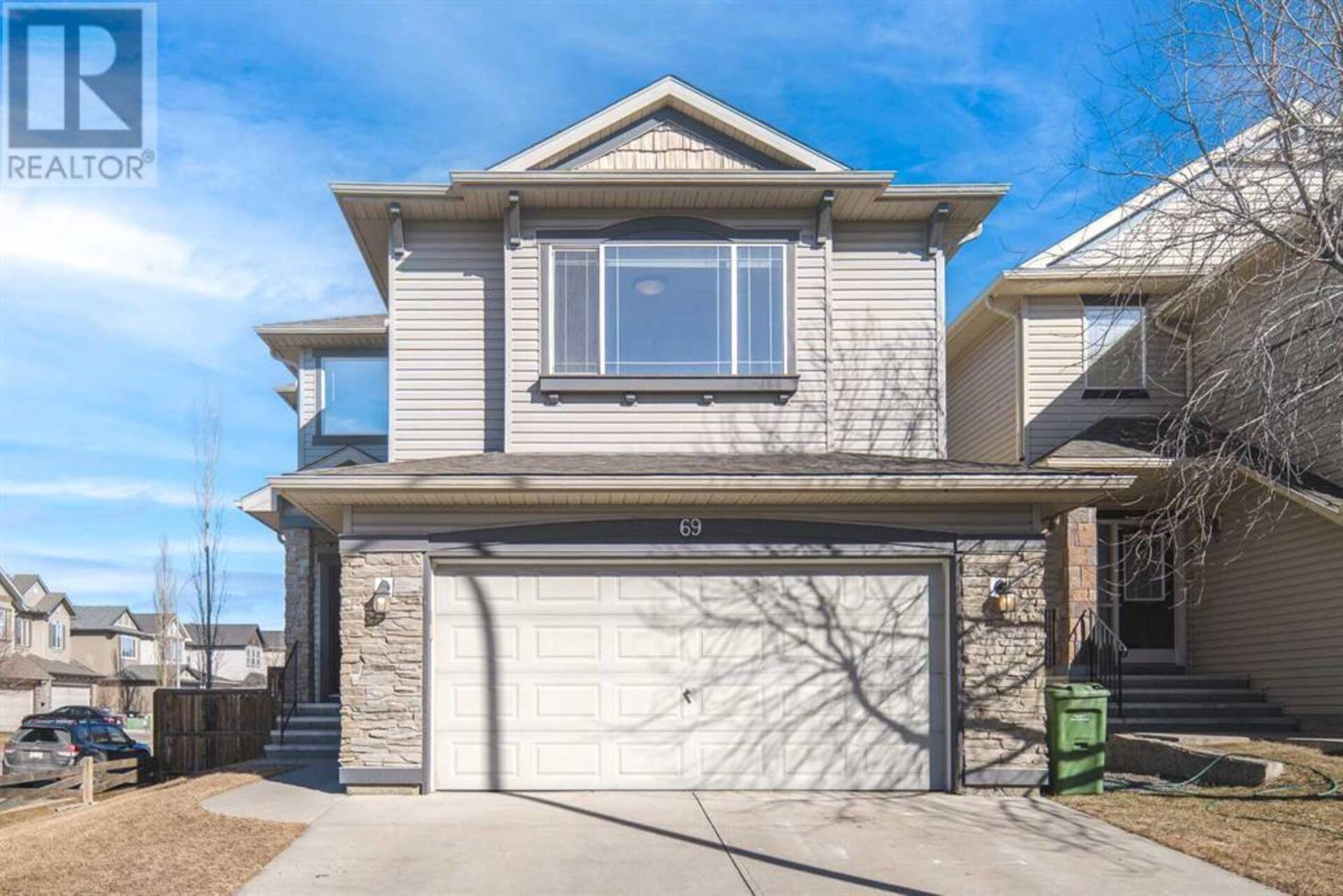 69 Pantego Hill NW Calgary