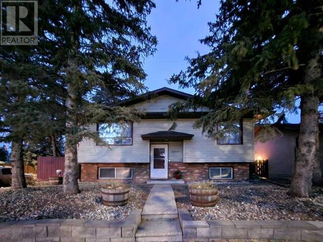 3503 Cedarille Drive SW Calgary Alberta