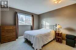 147 Sunbank Way SE Calgary