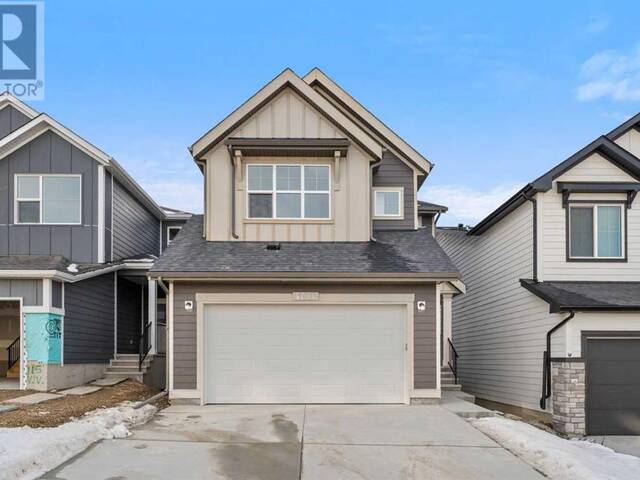 107 Versant View SW Calgary