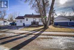 335 51 Avenue W Claresholm