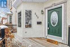 240 28 Avenue NW Calgary