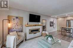 714, 738 3 Avenue SW Calgary