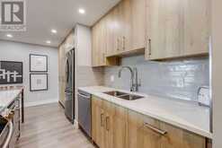 714, 738 3 Avenue SW Calgary