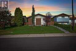 63 Whitnel Close NE Calgary