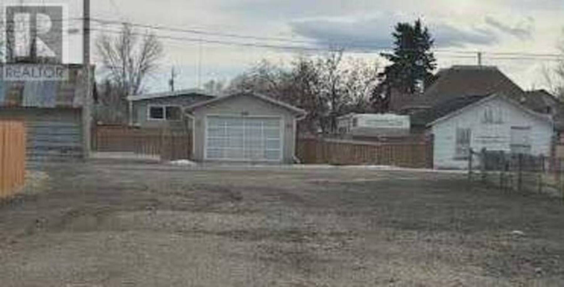 325 50A Avenue Claresholm