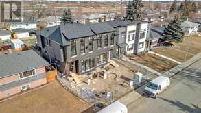 910 15 Avenue NE Calgary