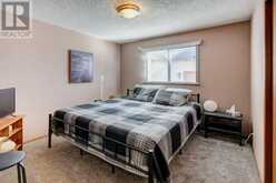 8 Edgeland Bay NW Calgary