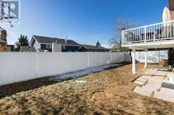 8 Edgeland Bay NW Calgary